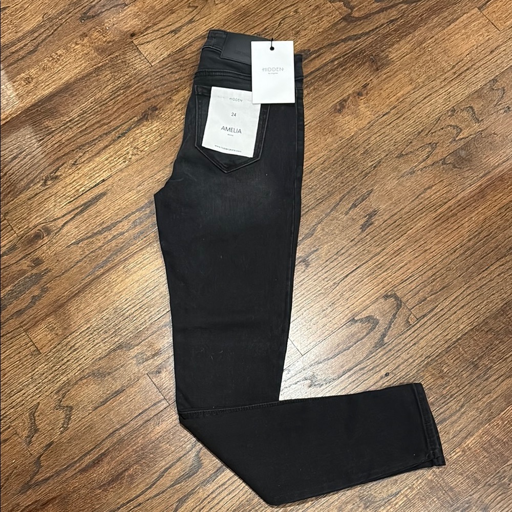 Amelia Women's Black Straight Leg Jeans